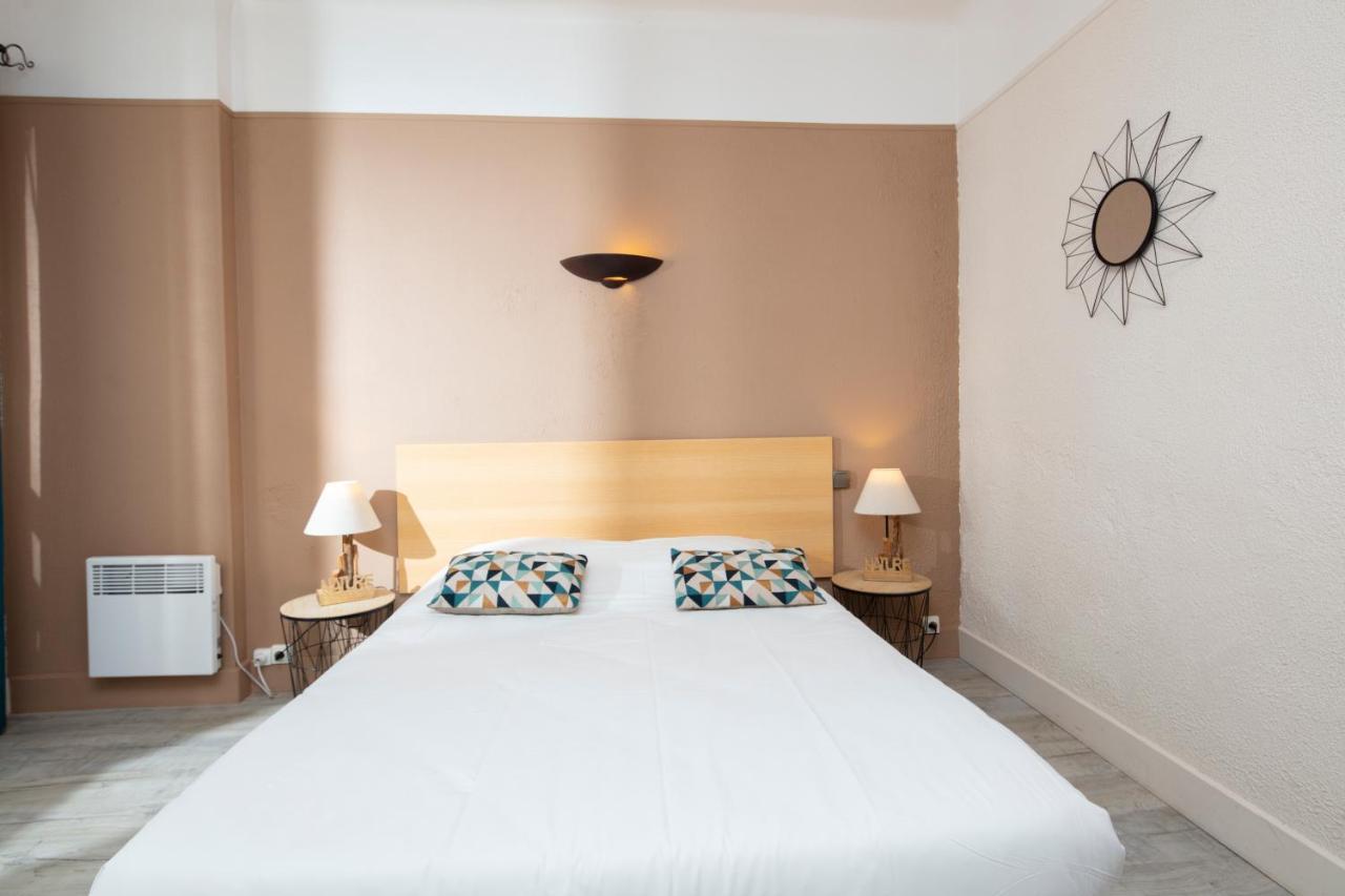 Hotel Les Rocailles Montagnac  Bagian luar foto