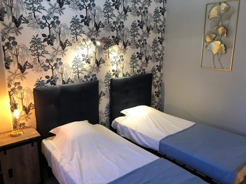 Hotel Les Rocailles Montagnac  Bagian luar foto