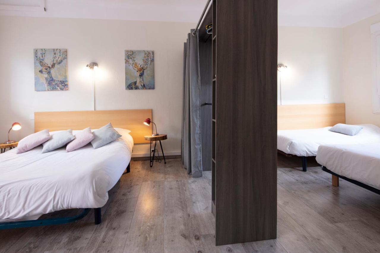 Hotel Les Rocailles Montagnac  Bagian luar foto