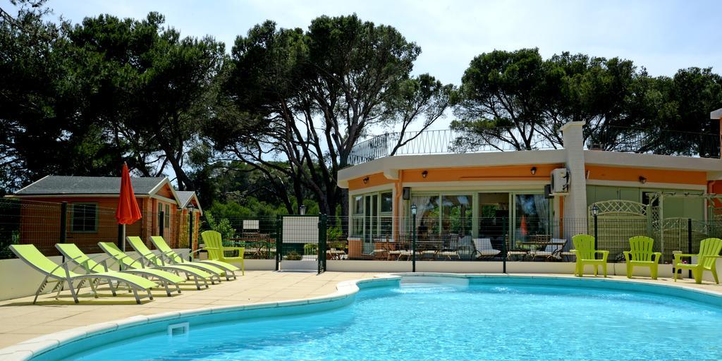 Hotel Les Rocailles Montagnac  Bagian luar foto