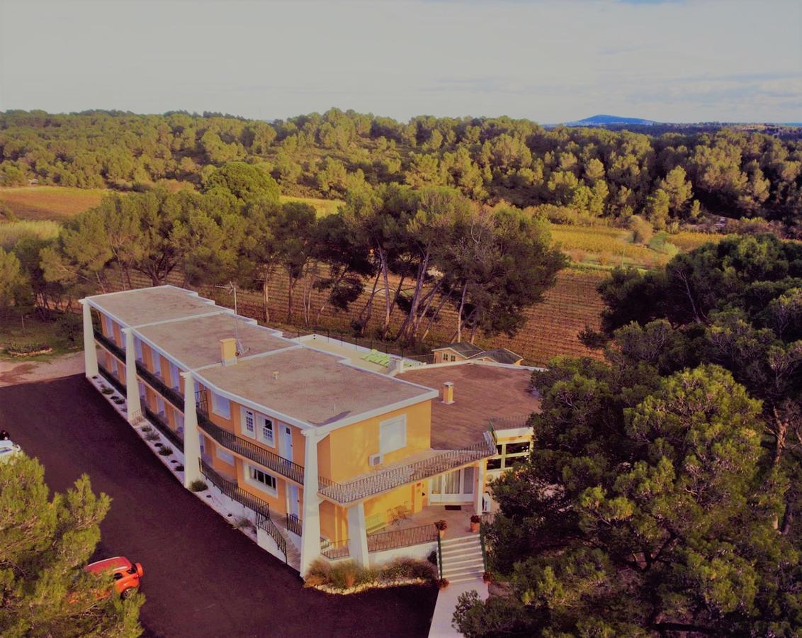 Hotel Les Rocailles Montagnac  Bagian luar foto
